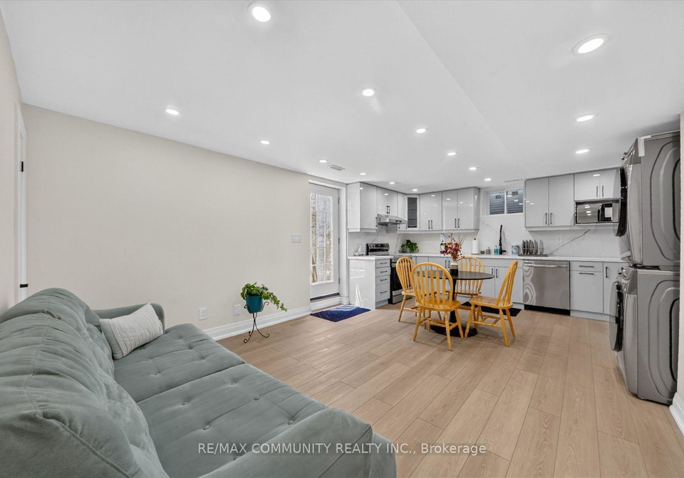 3-brigadier-place-toronto-scarborough-ontario-e13641298