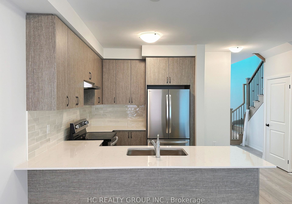 1018-valhalla-terrace-pickering-ontario-e13641586