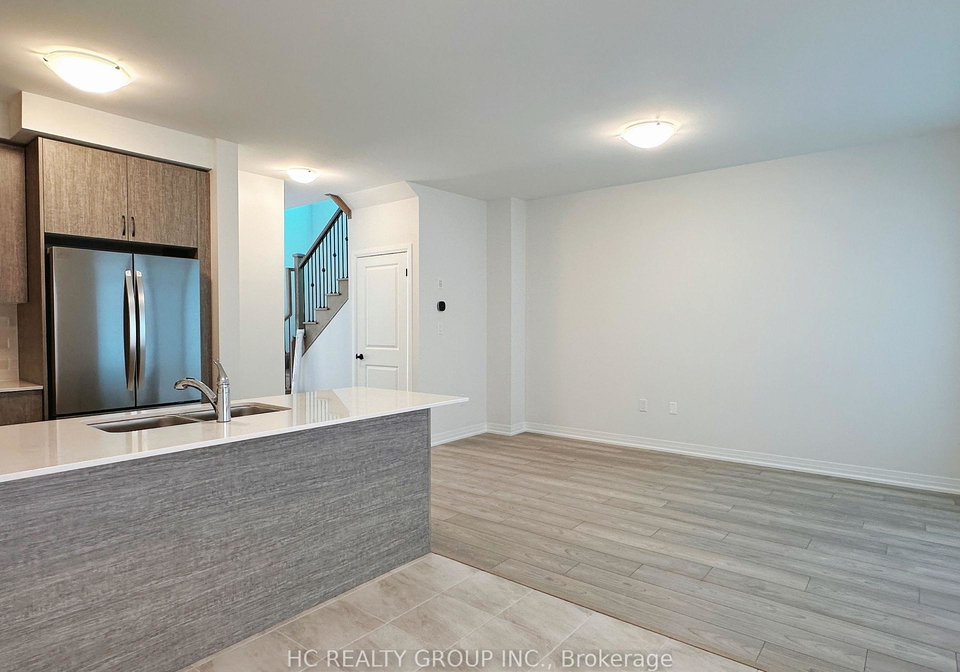 1018-valhalla-terrace-pickering-ontario-e13641586