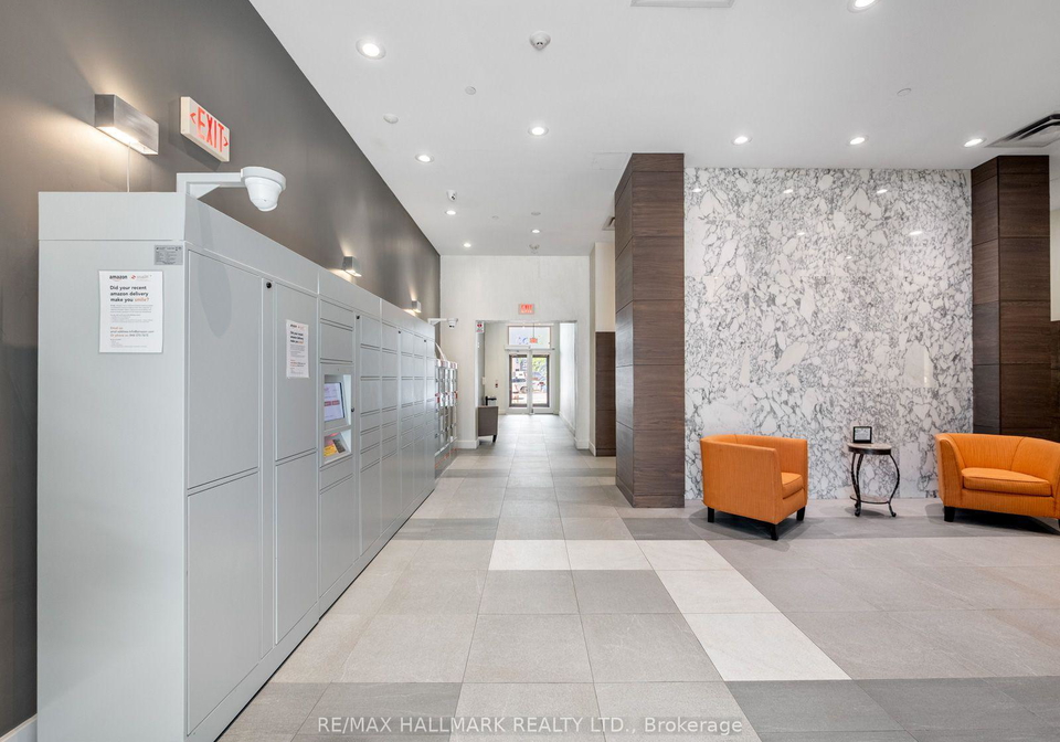 2055-danforth-avenue-toronto-toronto-ontario-e13641658