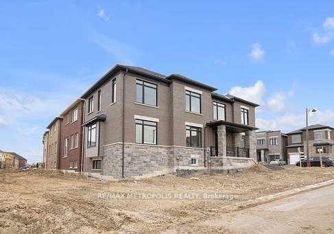 2048-chris-mason-street-oshawa-ontario-e13642022