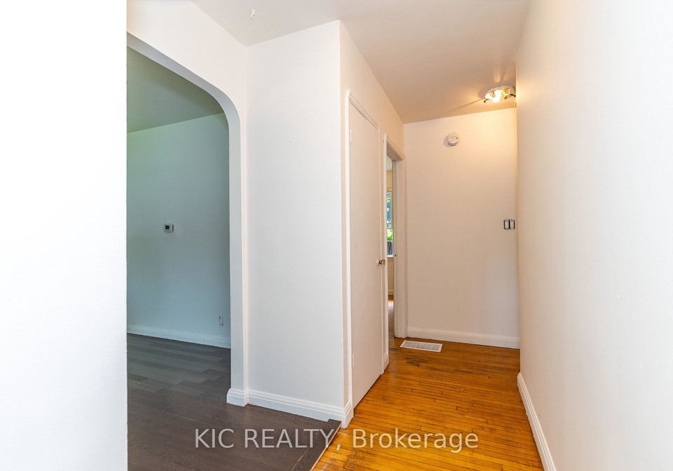 333-cadillac-avenue-s-oshawa-ontario-e13642078