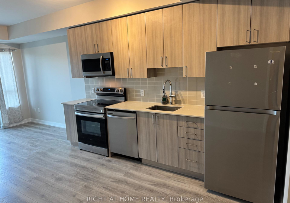 1455-celebration-drive-pickering-ontario-e13642210