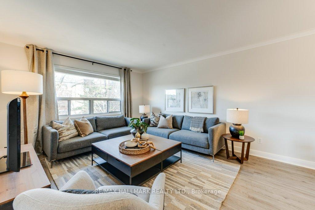 225-woodville-avenue-toronto-east-york-ontario-e13642216