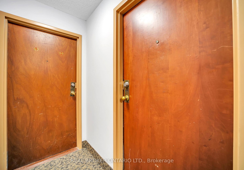 10-tapscott-road-toronto-scarborough-ontario-e13642772