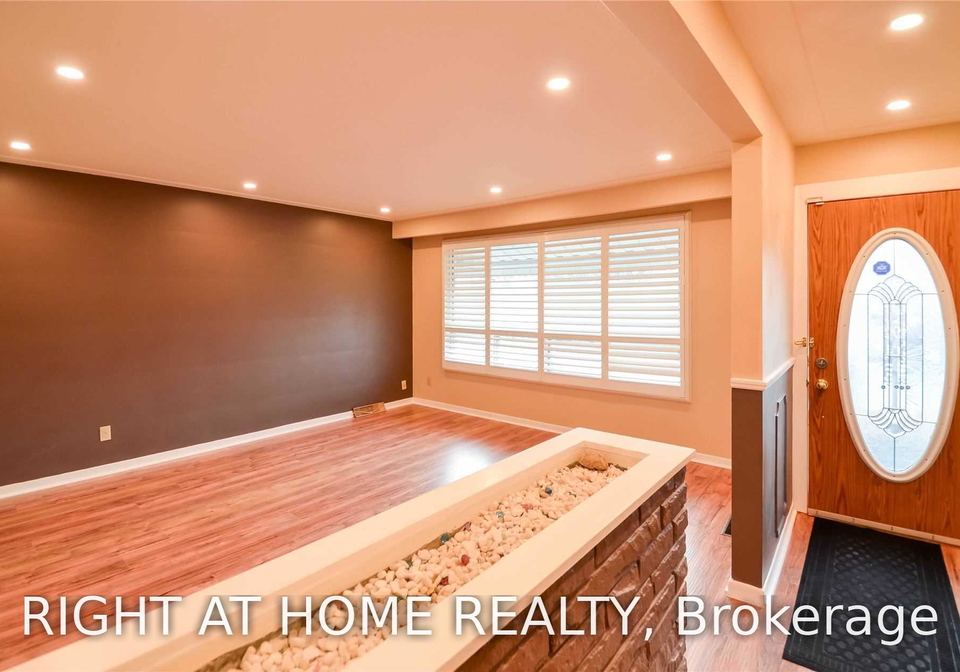 915-athol-street-whitby-ontario-e13643090
