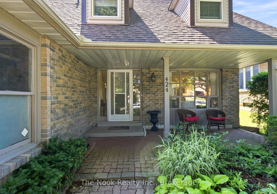 424-prince-of-wales-drive-whitby-ontario-e13643134