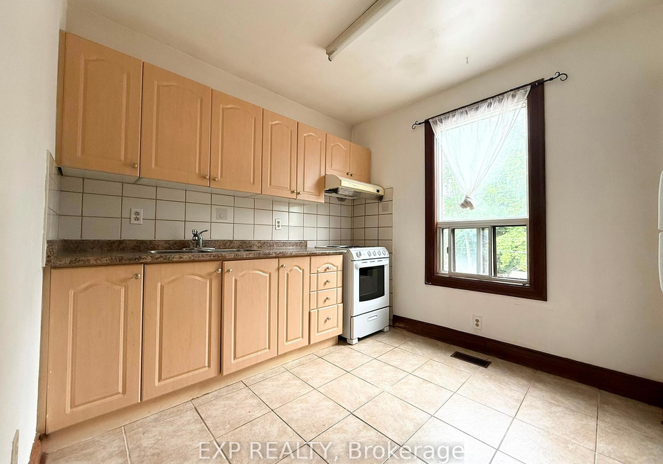 759-gerrard-street-e-toronto-toronto-ontario-e13643318