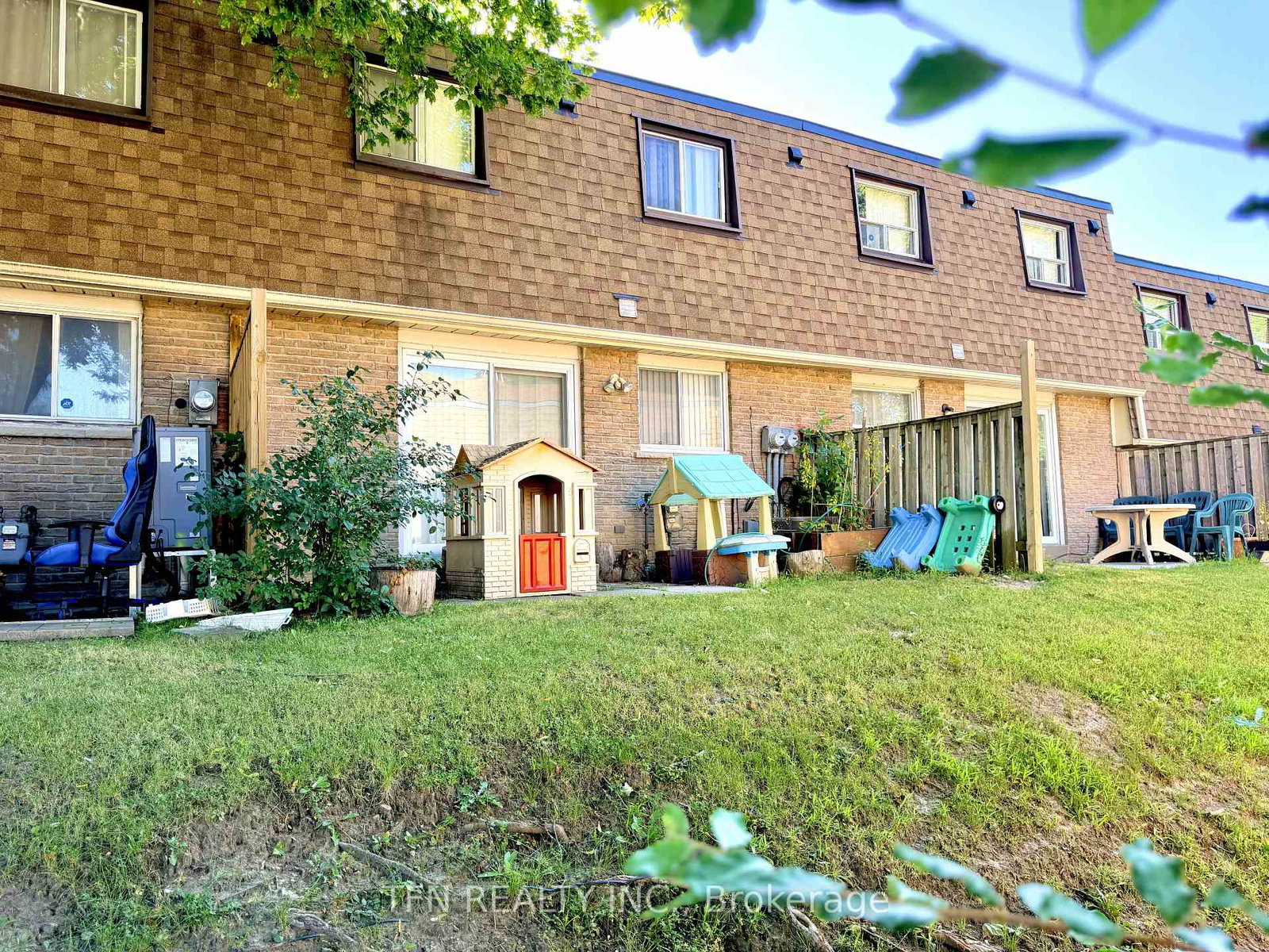 121-lamoreaux-drive-toronto-scarborough-ontario-e13643492