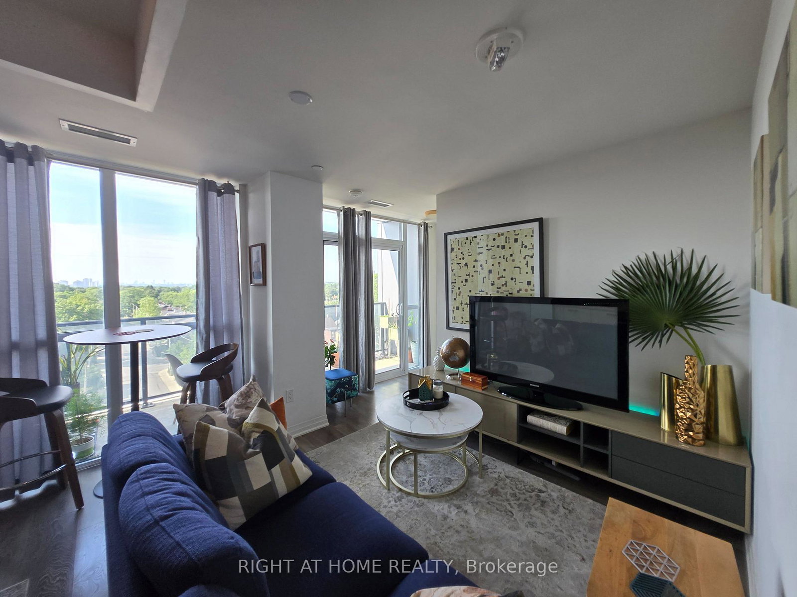 2301-danforth-avenue-toronto-toronto-ontario-e13643662
