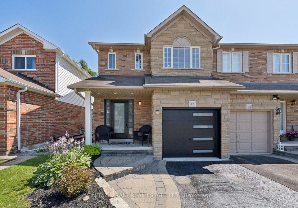 47-wade-square-clarington-ontario-e13643820