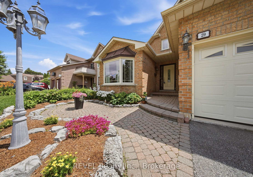 29-stratton-crescent-whitby-ontario-e13644160
