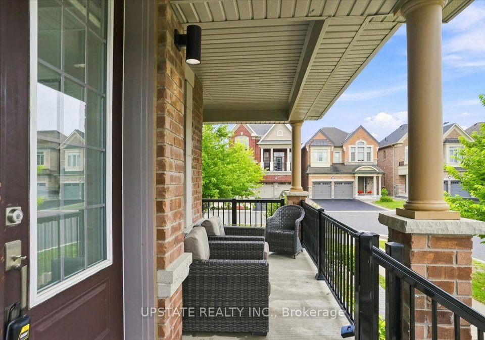 18-blenheim-circle-whitby-ontario-e13644186