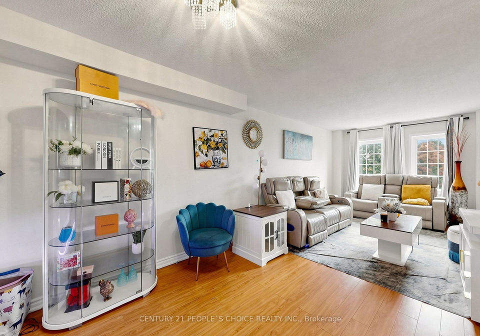 33-aspen-park-way-whitby-ontario-e13644330