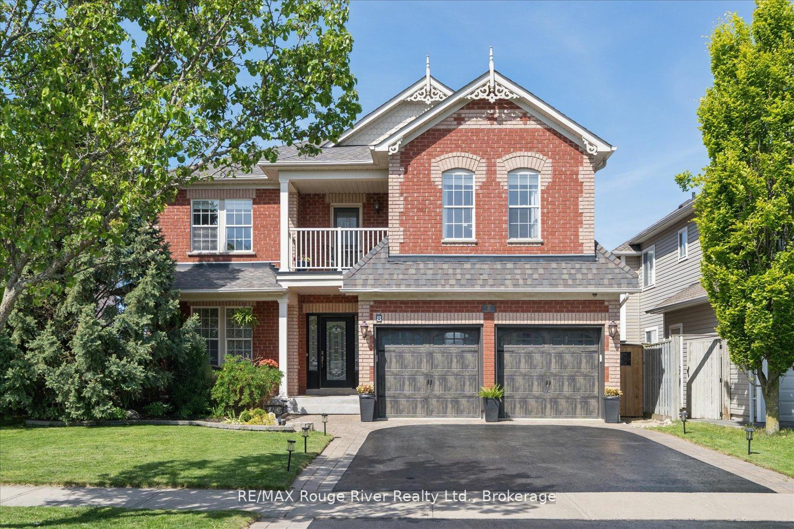 8-briggs-crescent-whitby-ontario-e13644332