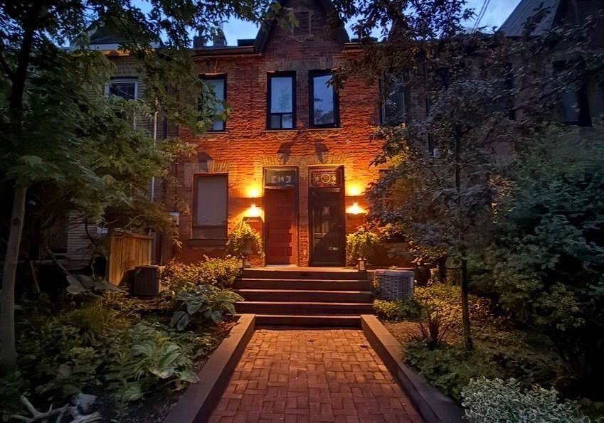 16-blong-avenue-toronto-toronto-ontario-e13644538
