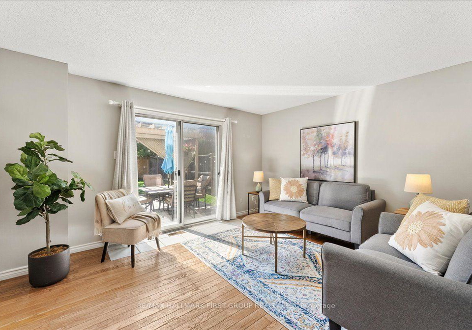 24-fernbank-place-whitby-ontario-e13644734