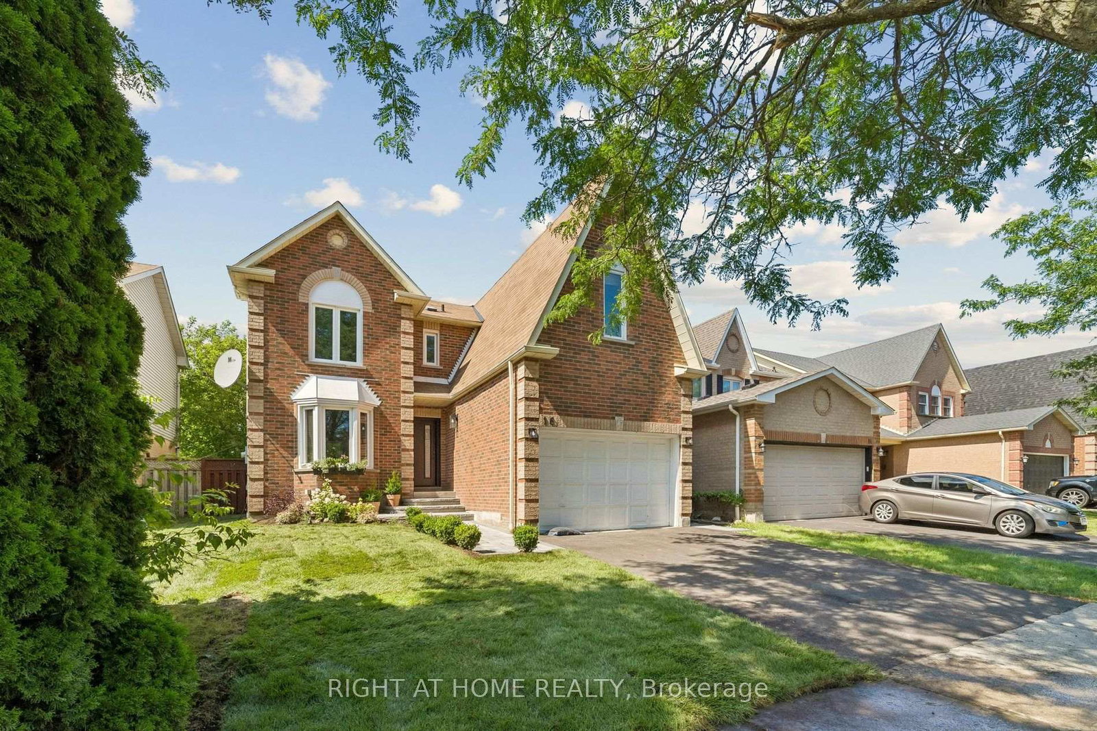 16-ian-fleming-crescent-whitby-ontario-e13644750