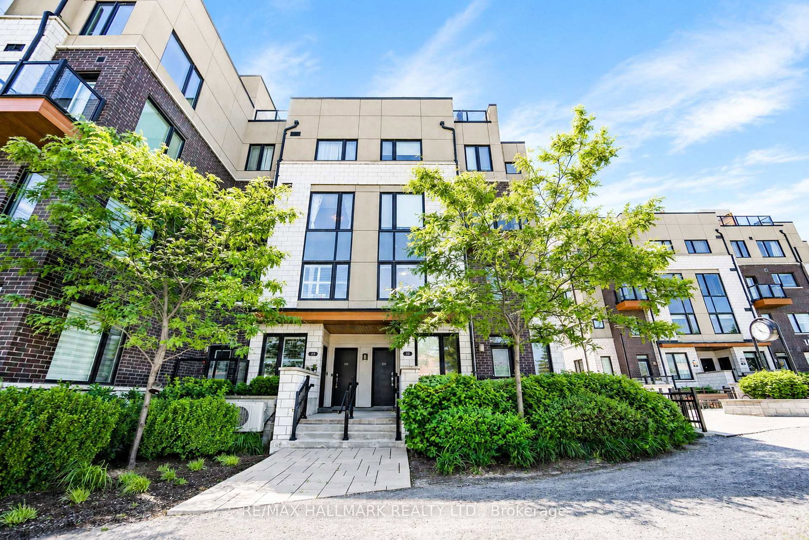 1555-kingston-road-pickering-ontario-e13644812