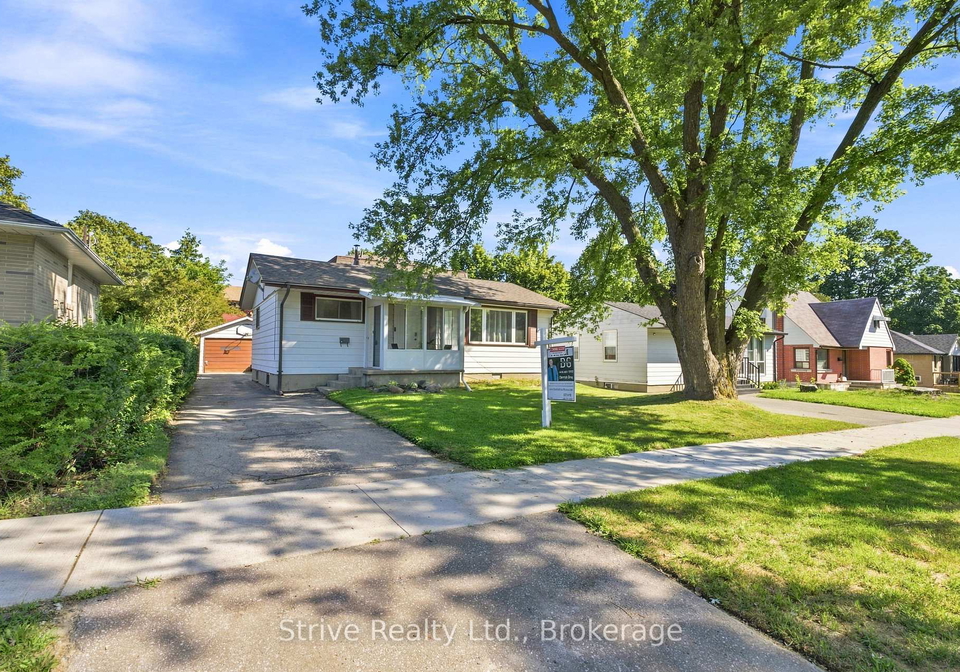 7-admiral-road-ajax-ontario-e13645052