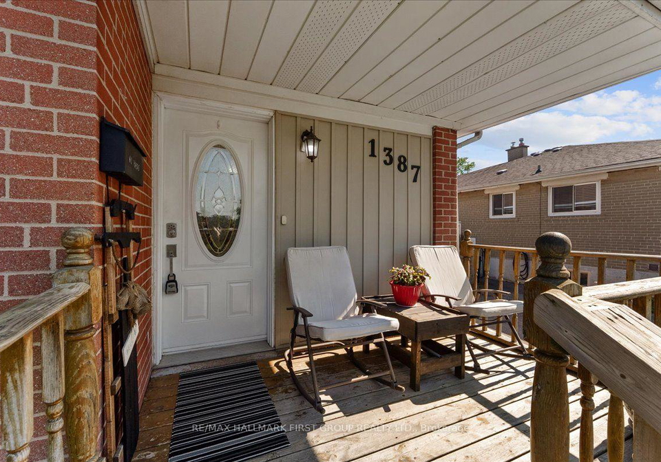 1387-tatra-drive-pickering-ontario-e13645226