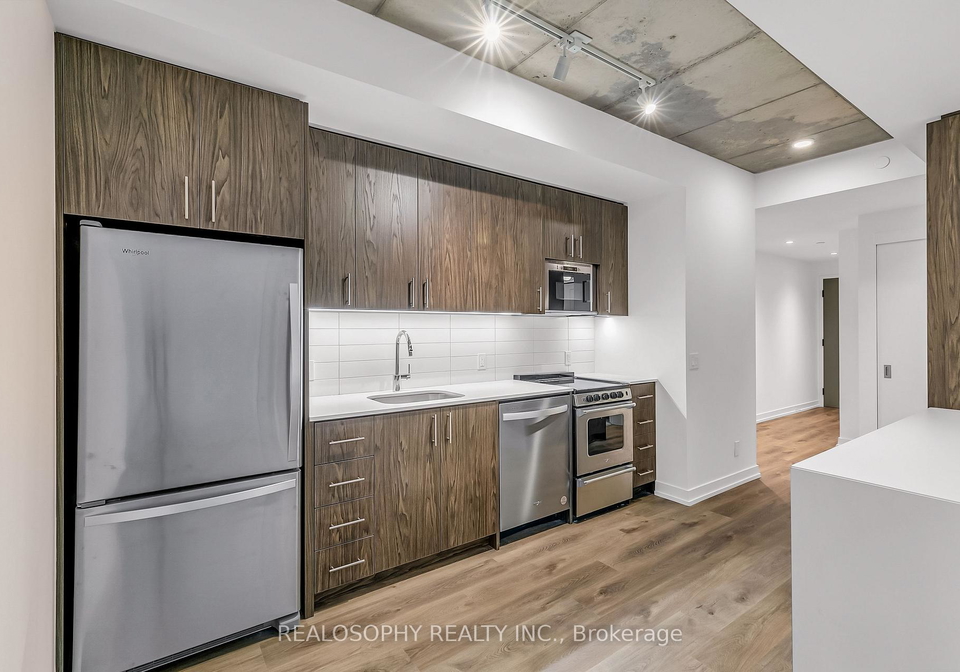 115-larchmount-avenue-toronto-toronto-ontario-e13645622
