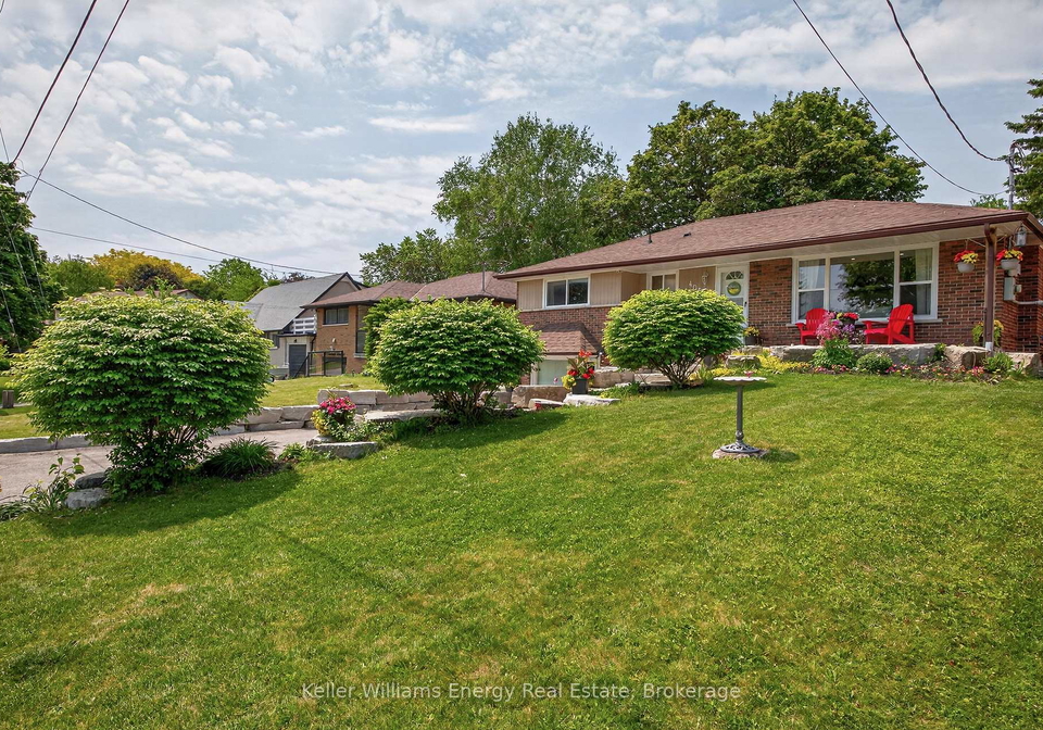 405-bernhard-crescent-oshawa-ontario-e13646036