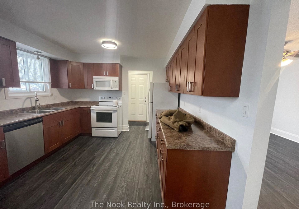 1321-cedar-street-oshawa-ontario-e13646448