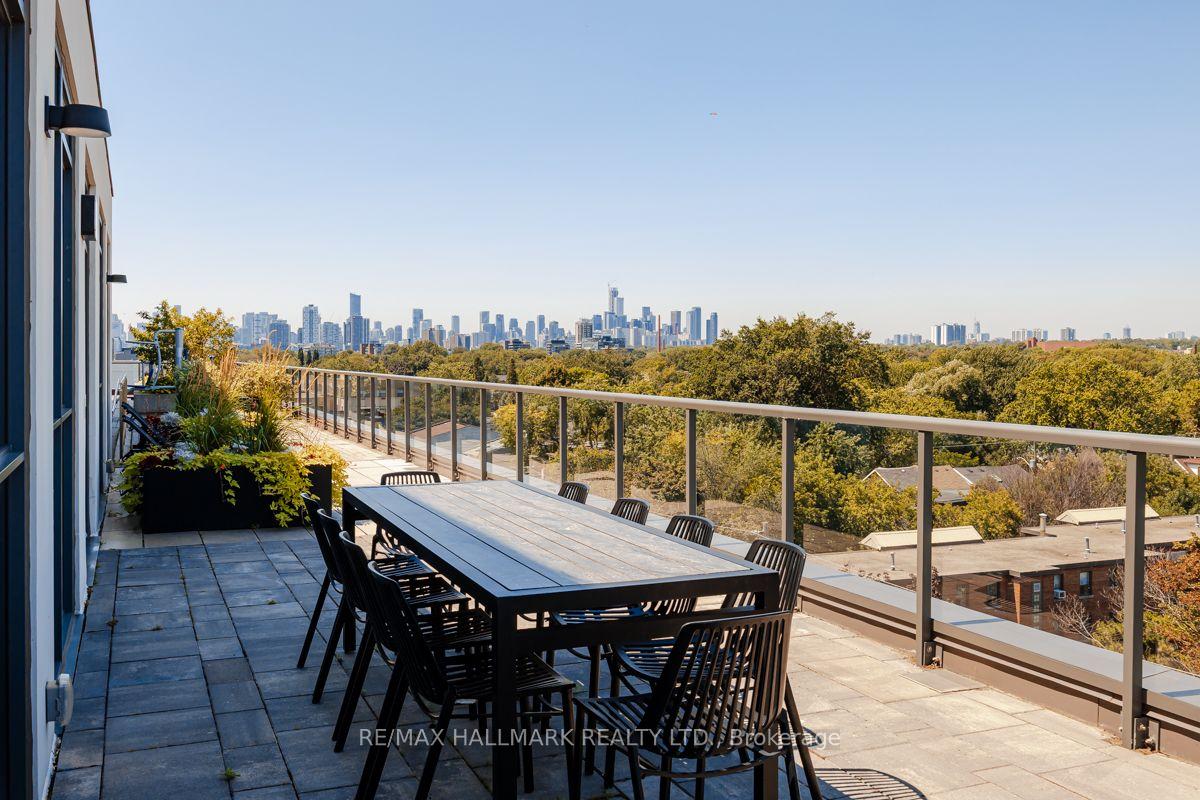 1331-queen-street-e-toronto-toronto-ontario-e13646898