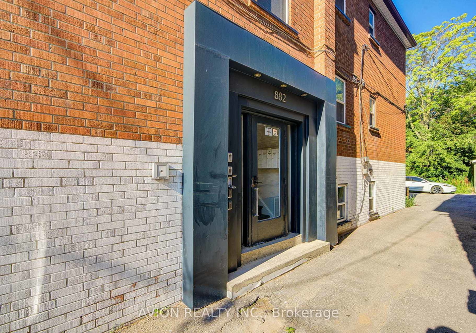 882-broadview-avenue-toronto-east-york-ontario-e13647456