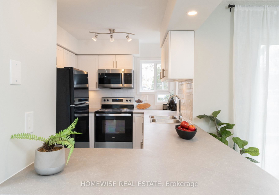 240-ormond-drive-oshawa-ontario-e13647482