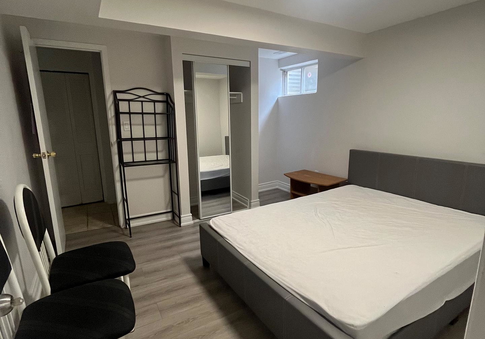 36-temple-bar-basement-crescent-w-toronto-scarborough-ontario-e13647926