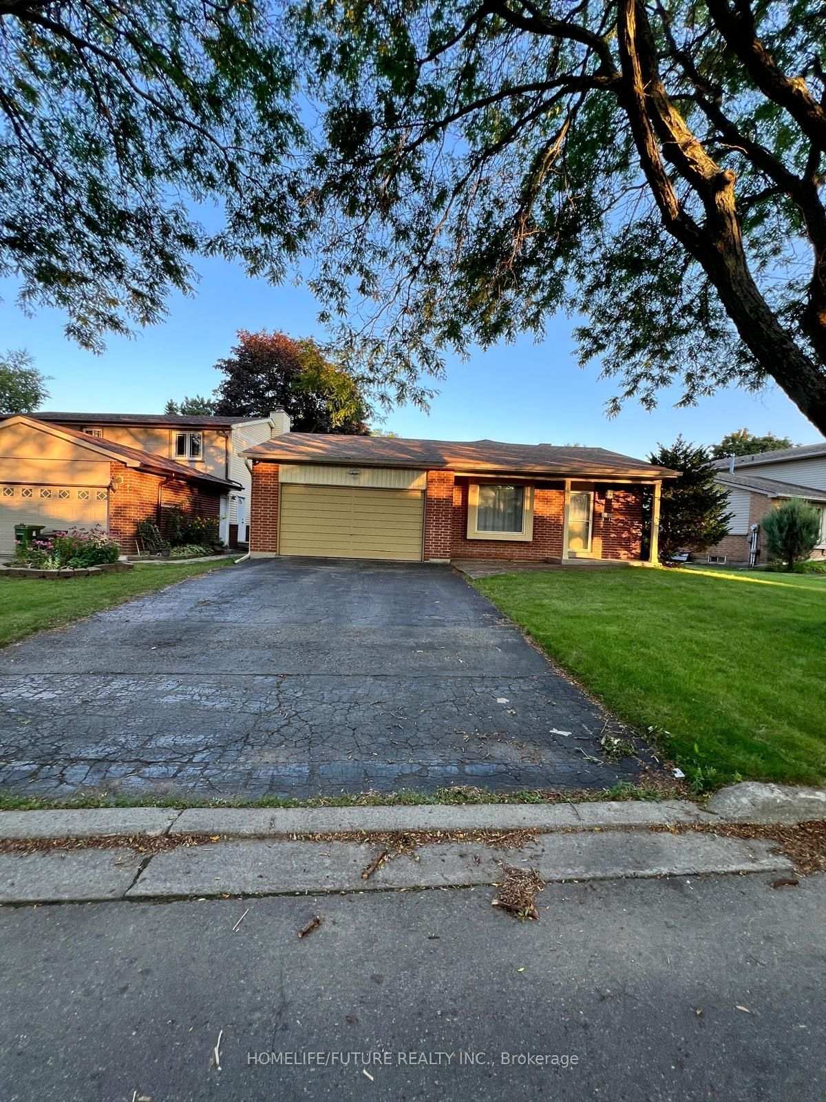 48-blacktoft-drive-toronto-scarborough-ontario-e13648050