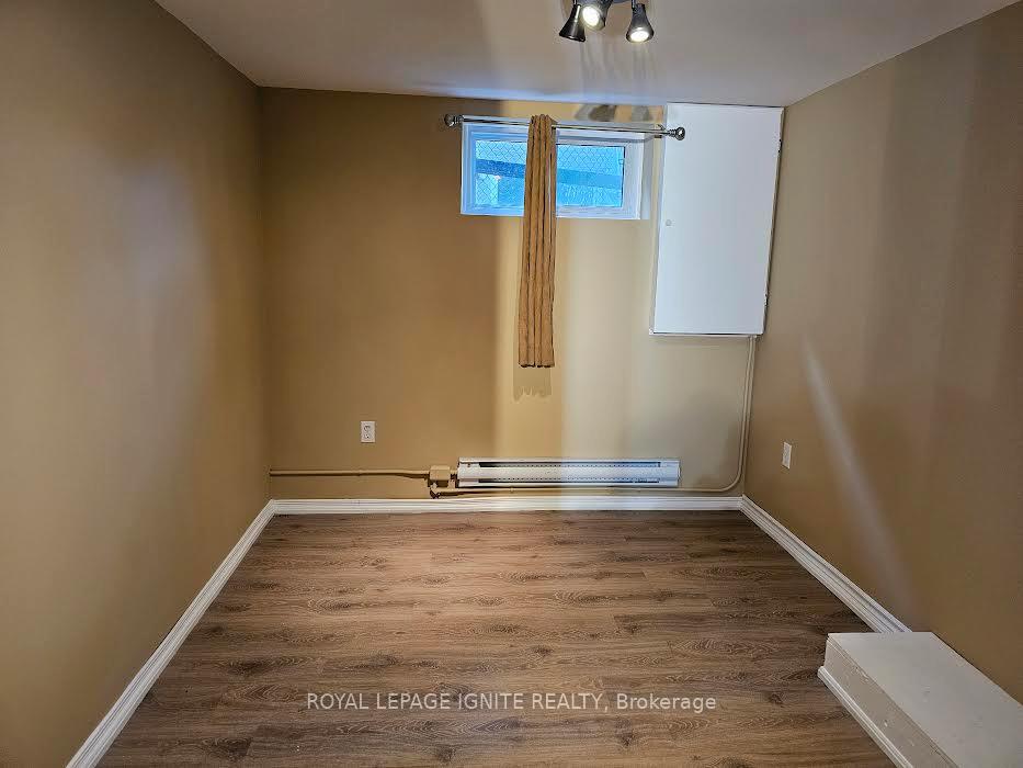 8-mid-pines-road-toronto-scarborough-ontario-e13648080