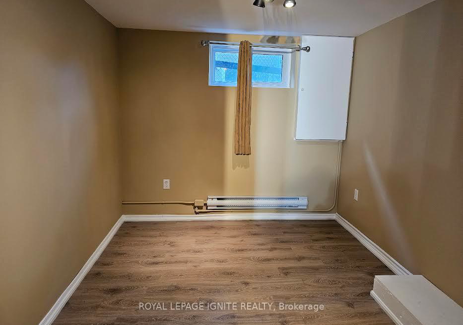 8-mid-pines-road-toronto-scarborough-ontario-e13648080