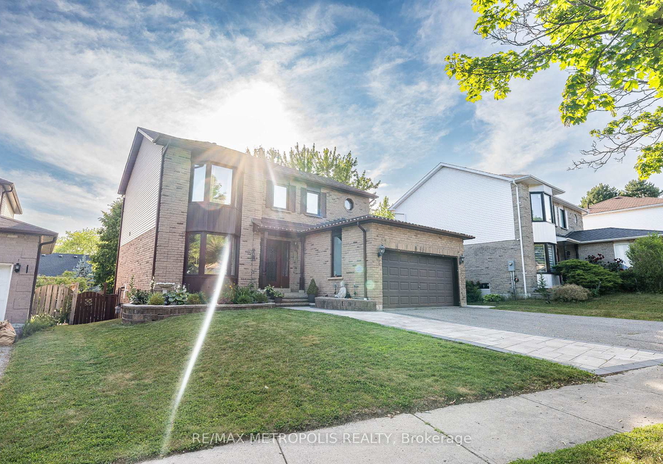 22-mayflower-street-whitby-ontario-e13648174