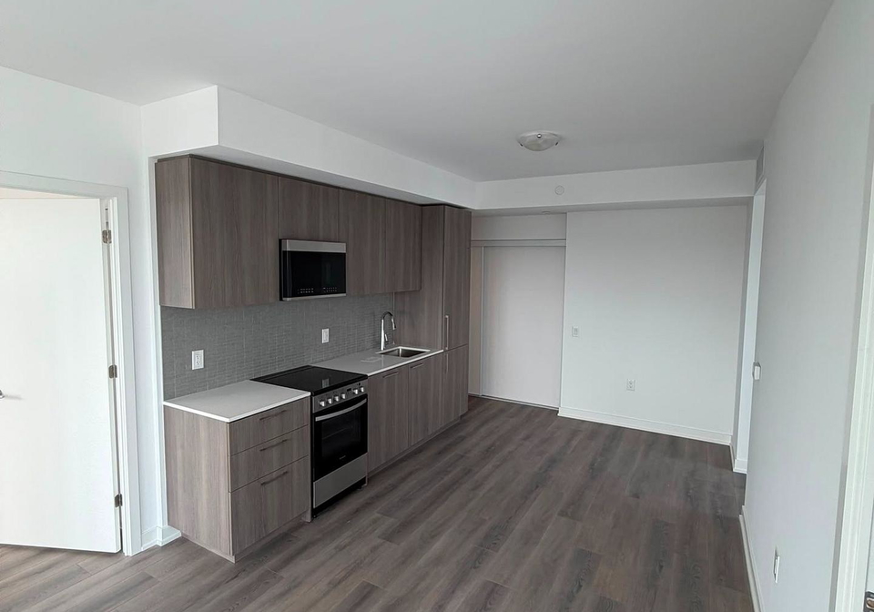 7437-kingston-road-toronto-scarborough-ontario-e13648332