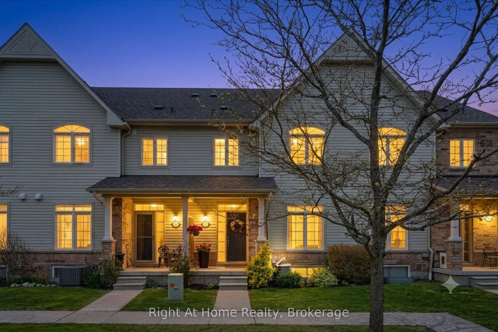 17-wicker-park-way-whitby-ontario-e13649254