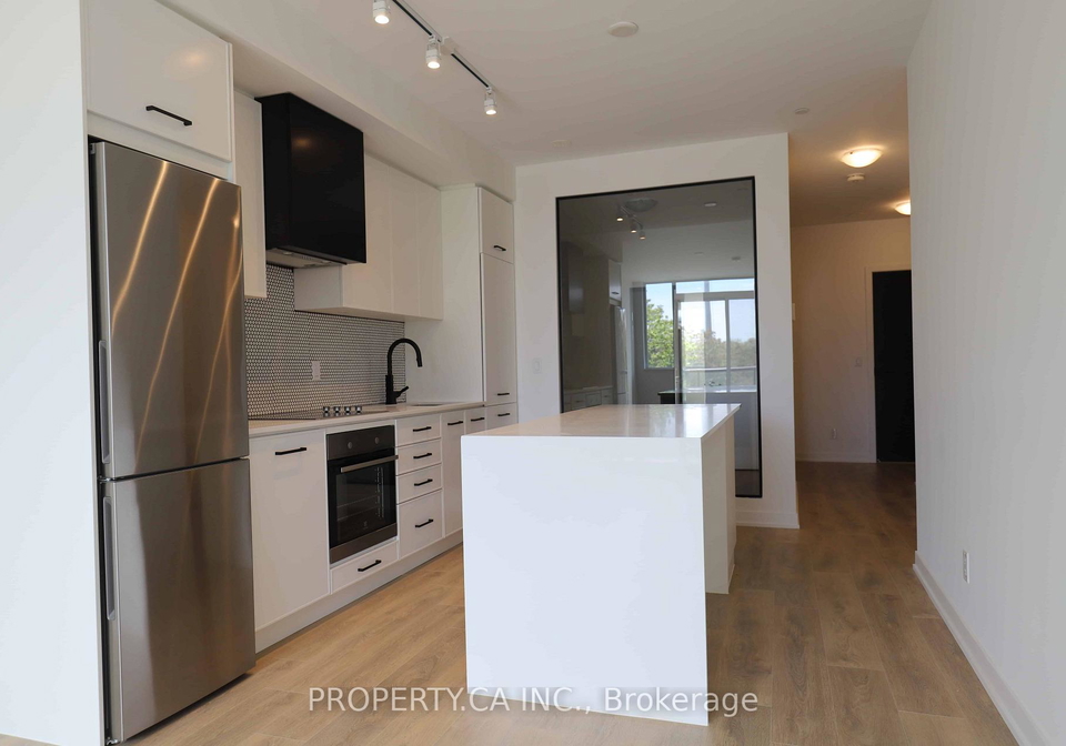 899-queen-street-e-toronto-toronto-ontario-e13649666