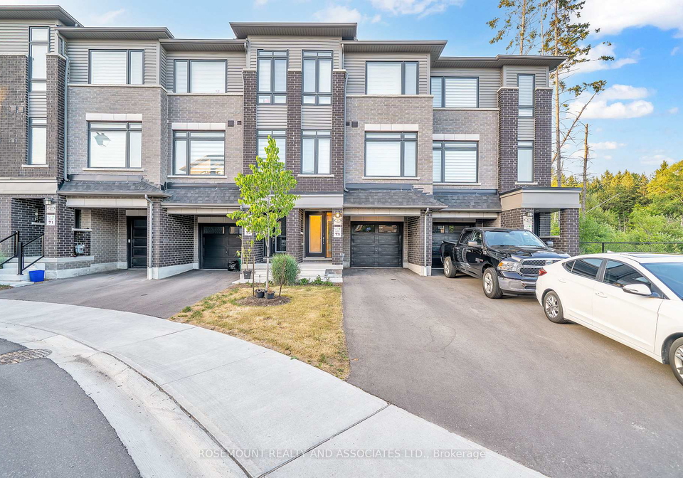 9-esquire-way-whitby-ontario-e13650070