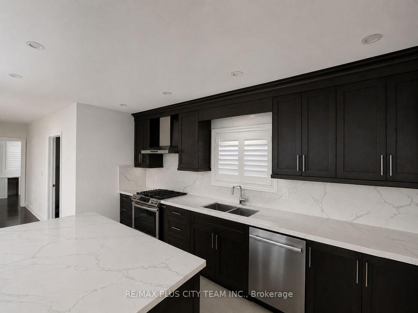 1027-pape-avenue-toronto-east-york-ontario-e13650206