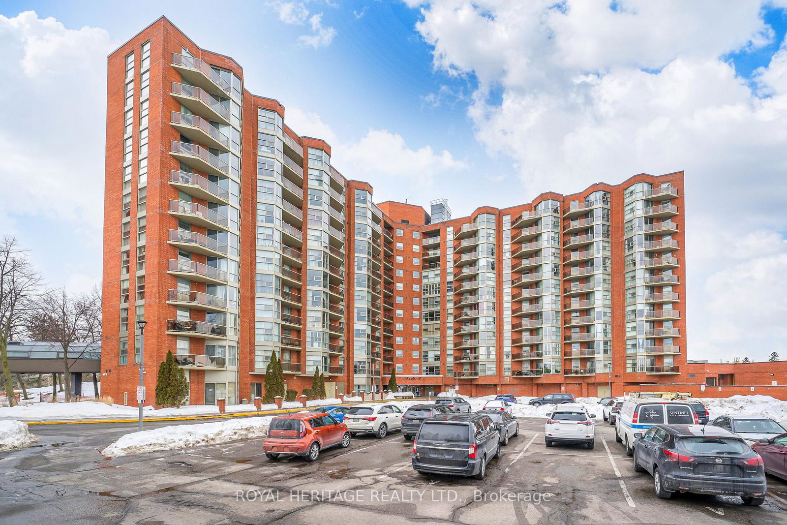 10-dean-park-road-toronto-scarborough-ontario-e13650322