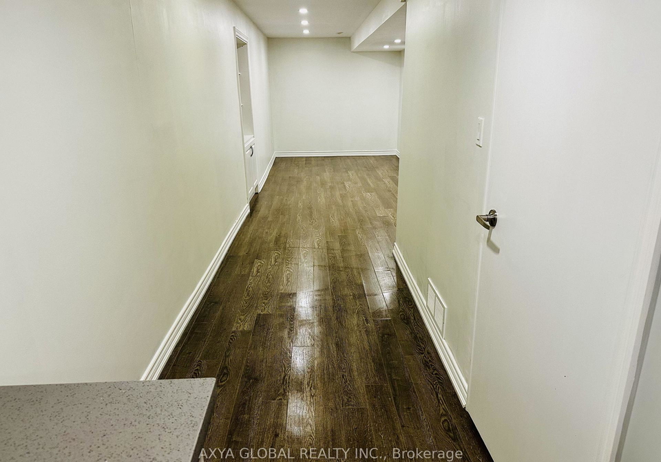 8-roscoe-road-toronto-scarborough-ontario-e13650400
