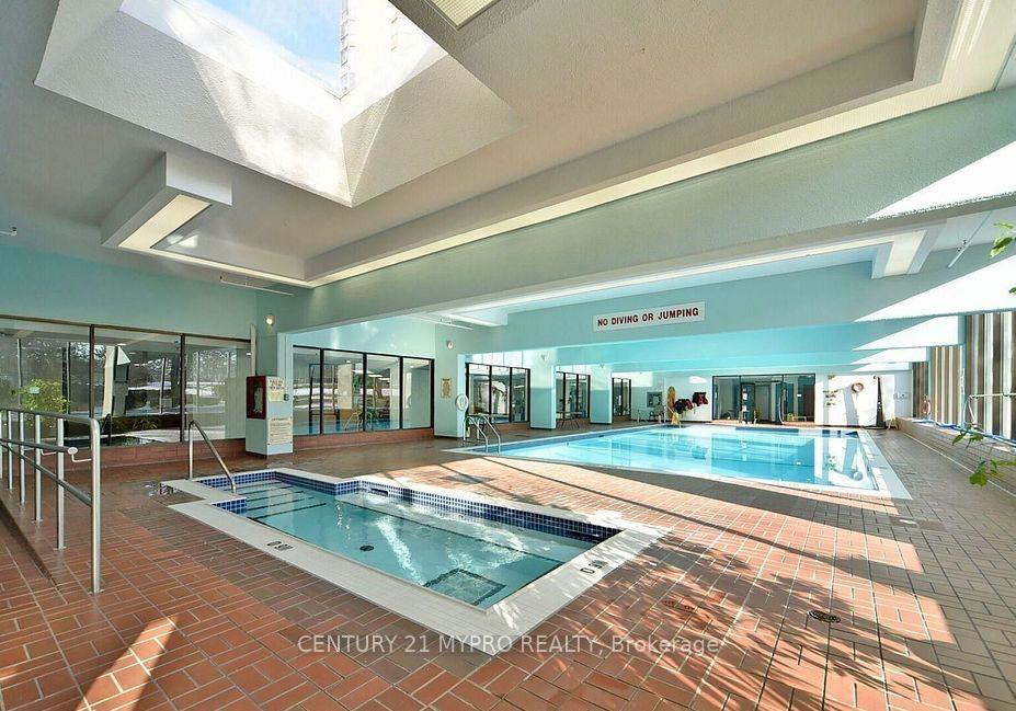 55-bamburgh-circle-toronto-scarborough-ontario-e13650438