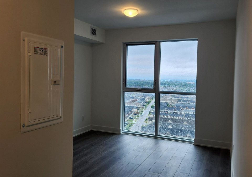2545-simcoe-st-street-n-oshawa-ontario-e13650592