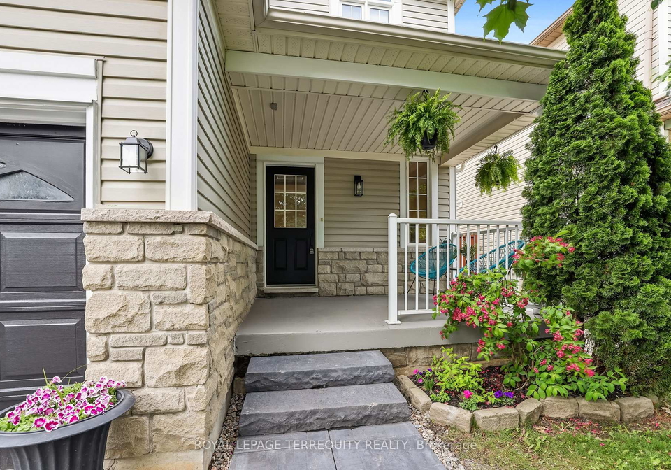 8-sinden-drive-whitby-ontario-e13650666