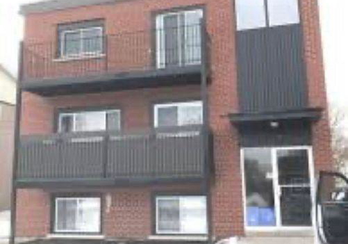 1frank-street-clarington-ontario-e13651266