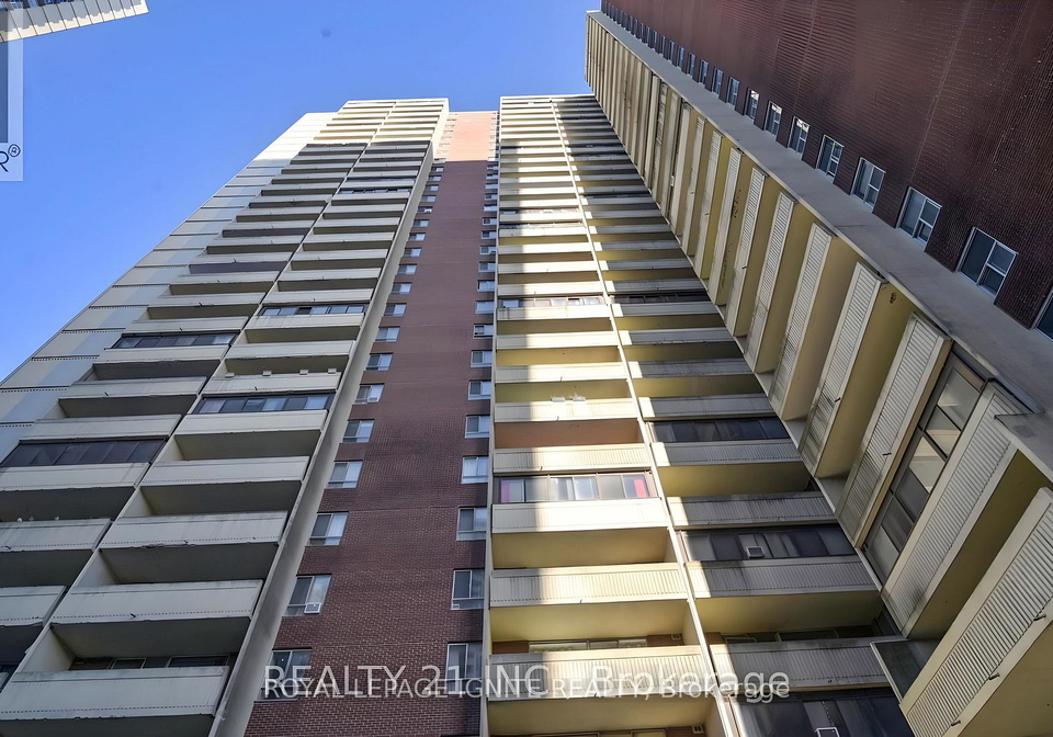 5-massey-square-toronto-east-york-ontario-e13651530