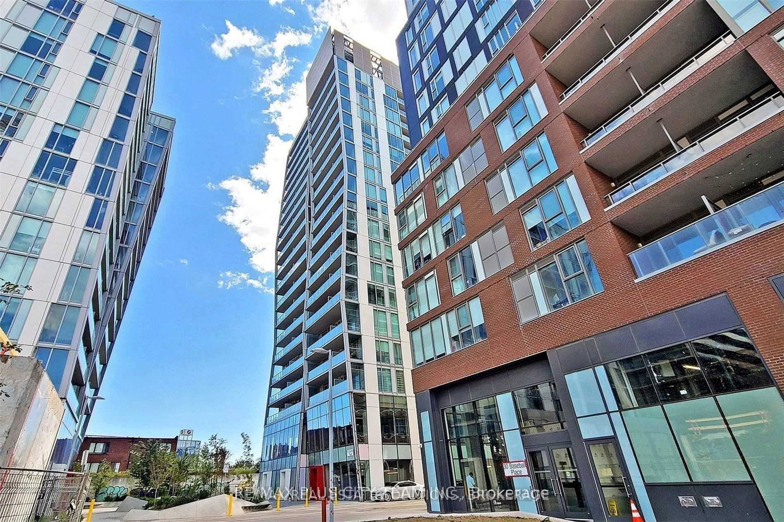 15-baseball-place-toronto-toronto-ontario-e13652238