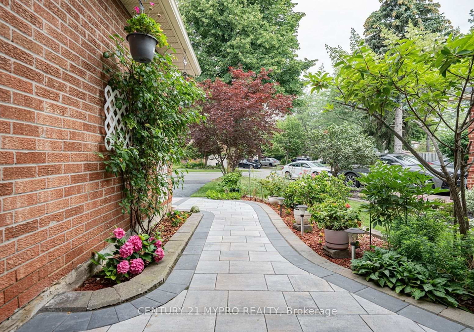 35-wheeling-drive-toronto-scarborough-ontario-e13652668